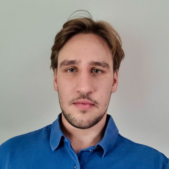 testimonial-avatar